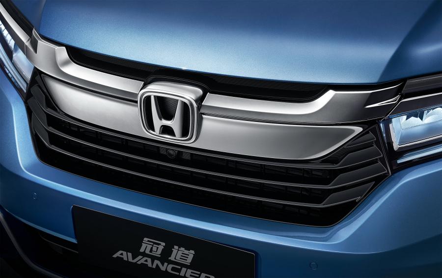 Логотип Honda Avancier 2020 года  (фото 11 из 17)